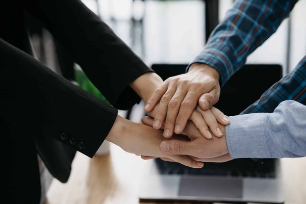 What's the Secret to Perfectly Coordinating Your Work Bag with Your Shoes?